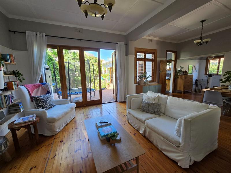 4 Bedroom Property for Sale in Vredehoek Western Cape